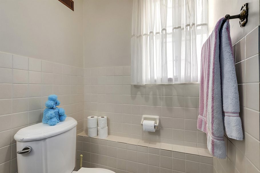 2636 Triumph Street Vancouver, BC - 24