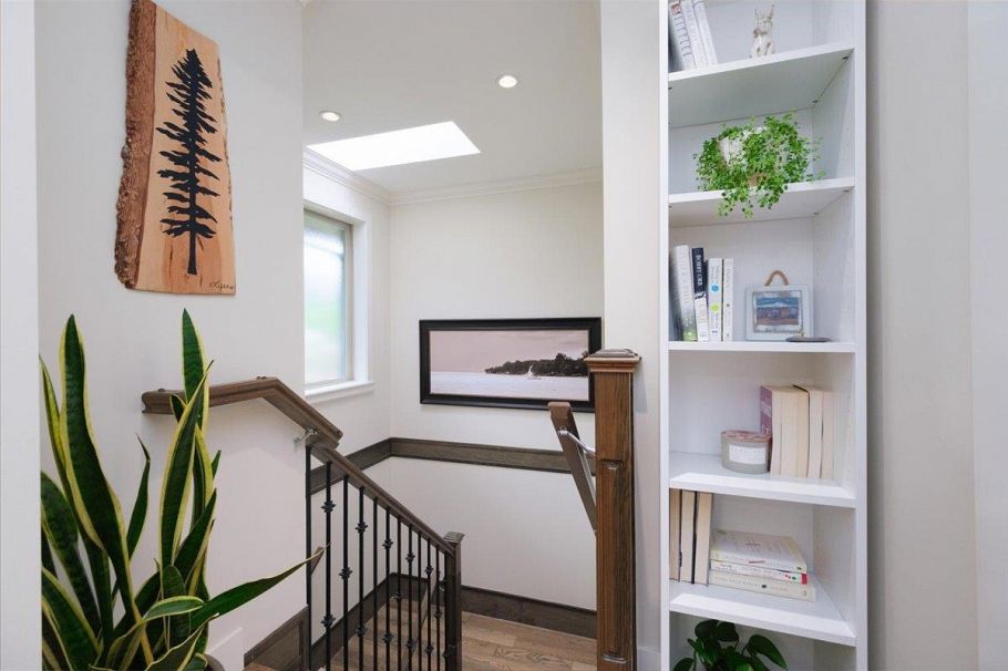 640 W 15th Street North Vancouver, BC - 19