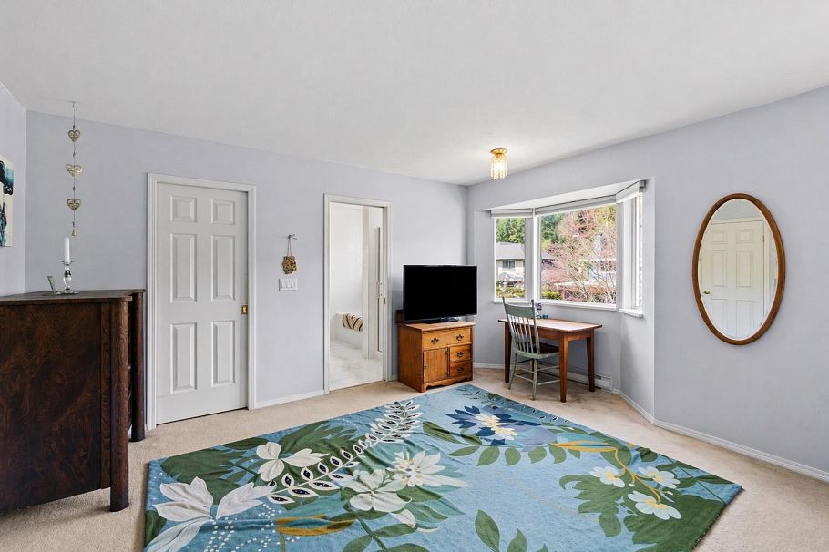 1618 Draycott Road North Vancouver, BC - 16