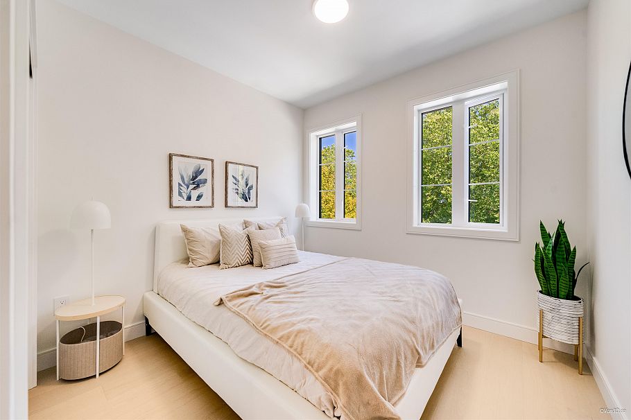 206 918 W 32nd Avenue Vancouver, BC - 17