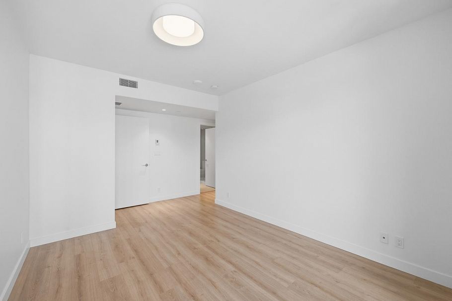 505 1500 Fern Street North Vancouver, BC - 21