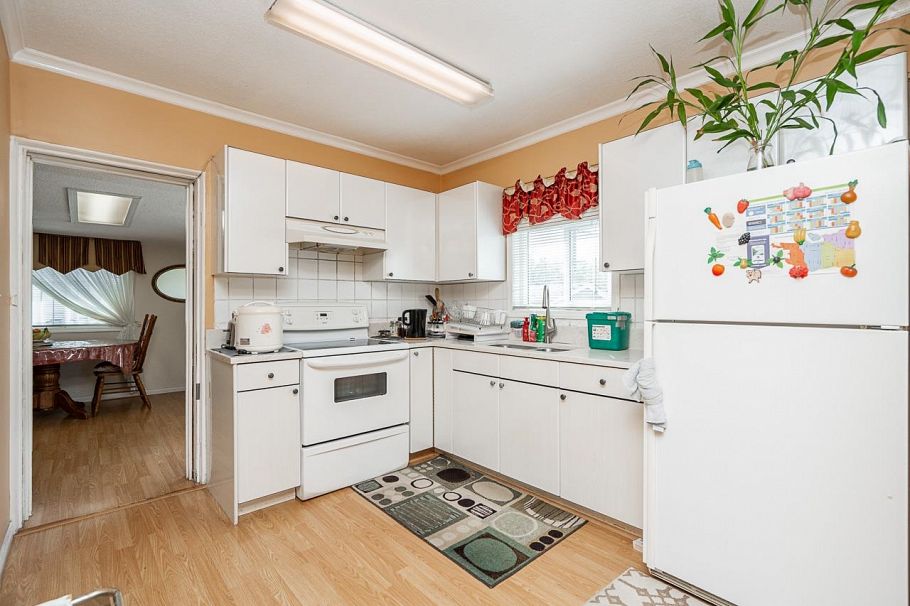 4712 Victoria Drive Vancouver, BC - 6