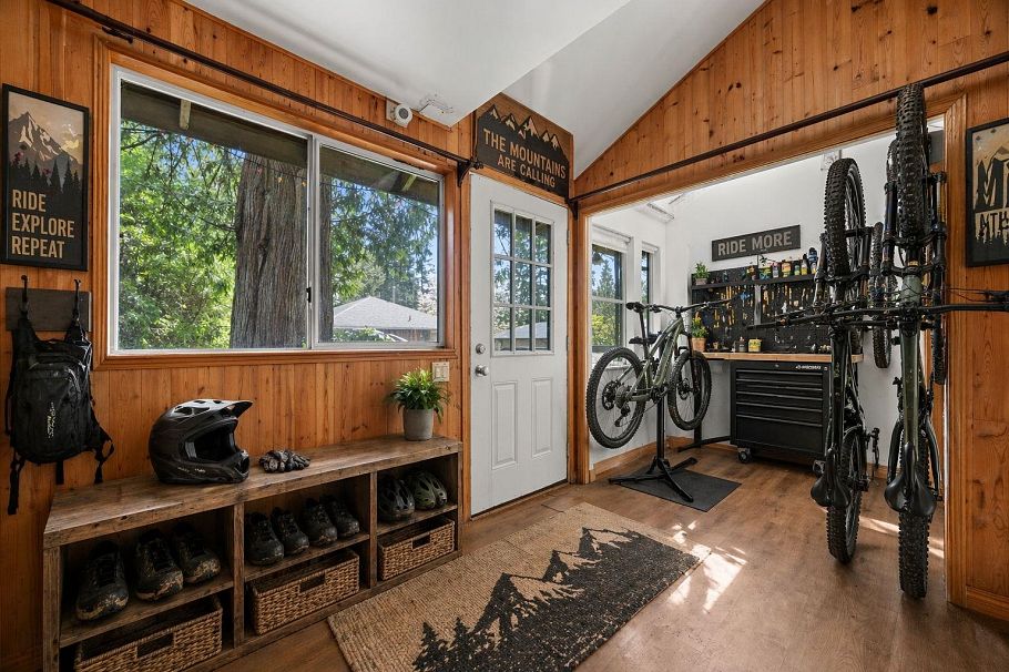 4589 Ramsay Road North Vancouver, BC - 39