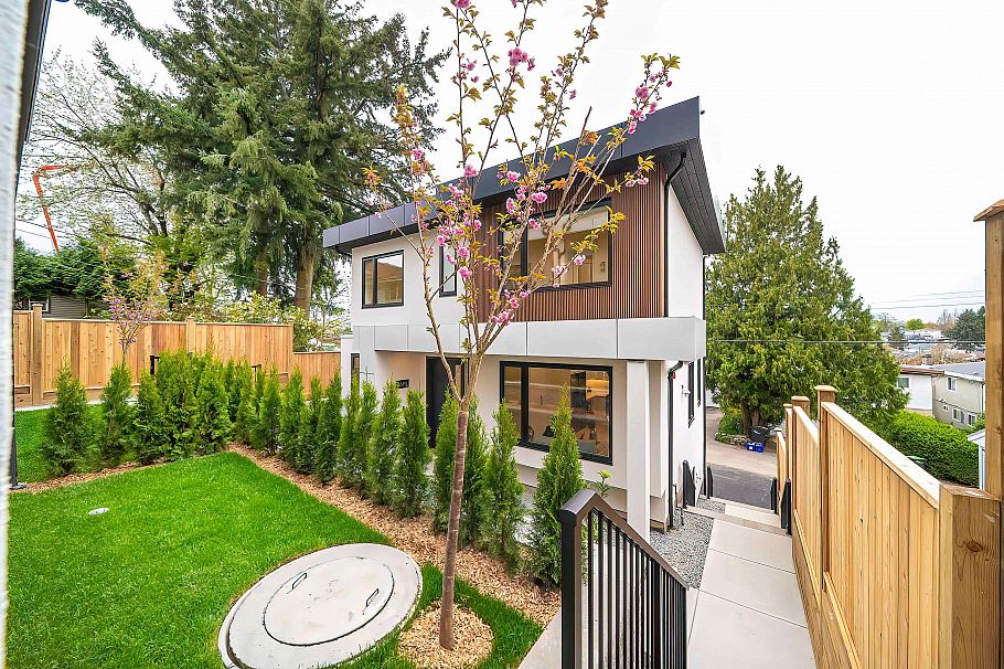 5593 Fleming Street Vancouver, BC - 2