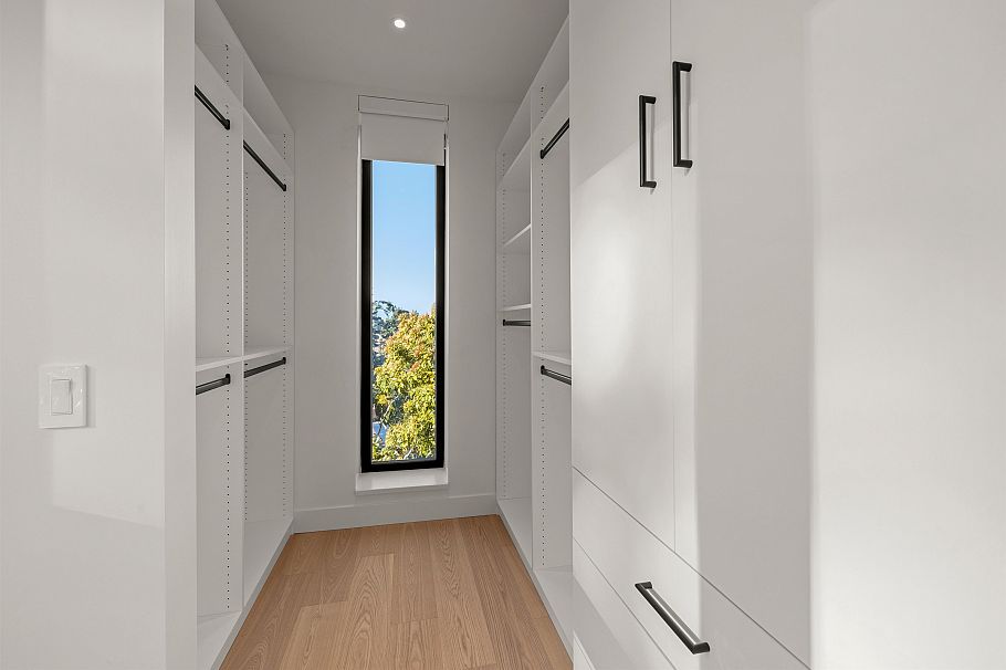 595 W 29th Avenue Vancouver, BC - 24