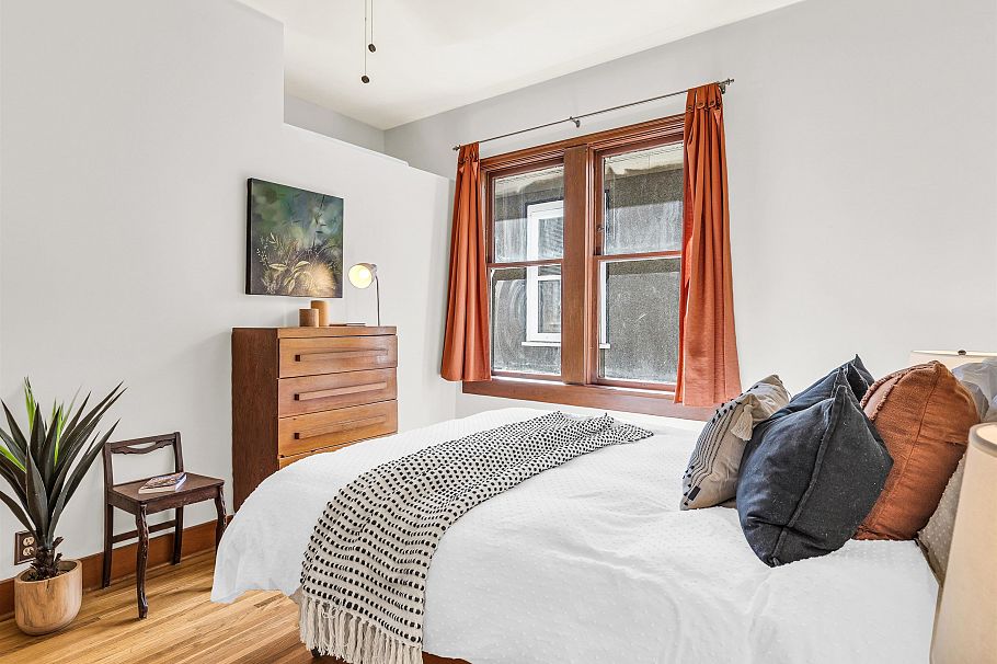 1756 E 7th Avenue Vancouver, BC - 13