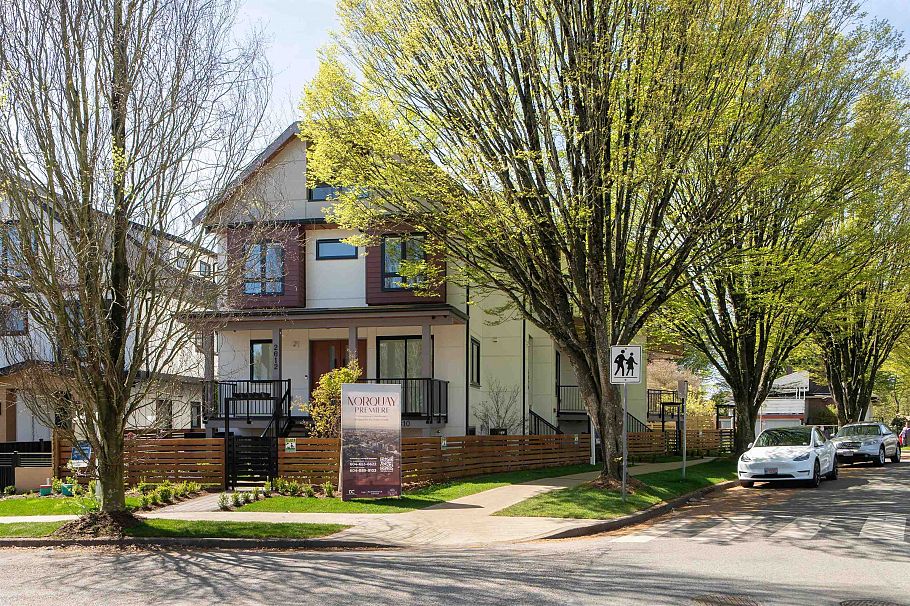 4830 Duchess Street Vancouver, BC - 31