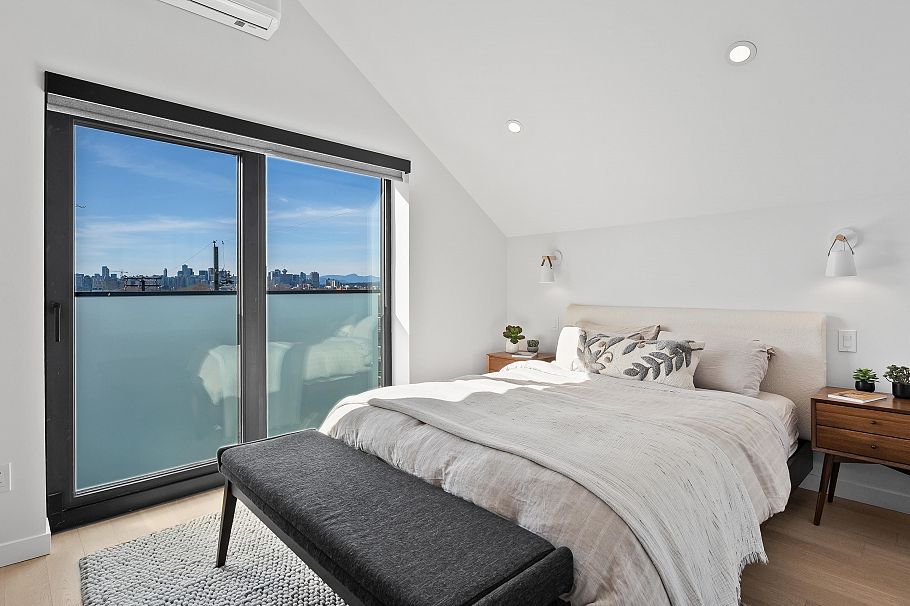 1331 Cotton Drive Vancouver, BC - 18