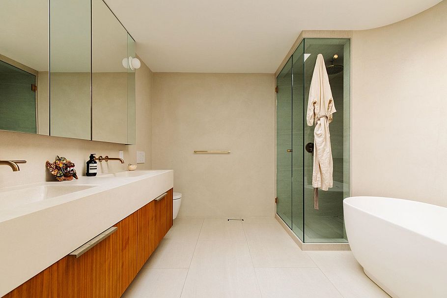 1295 W Keith Road North Vancouver, BC - 21