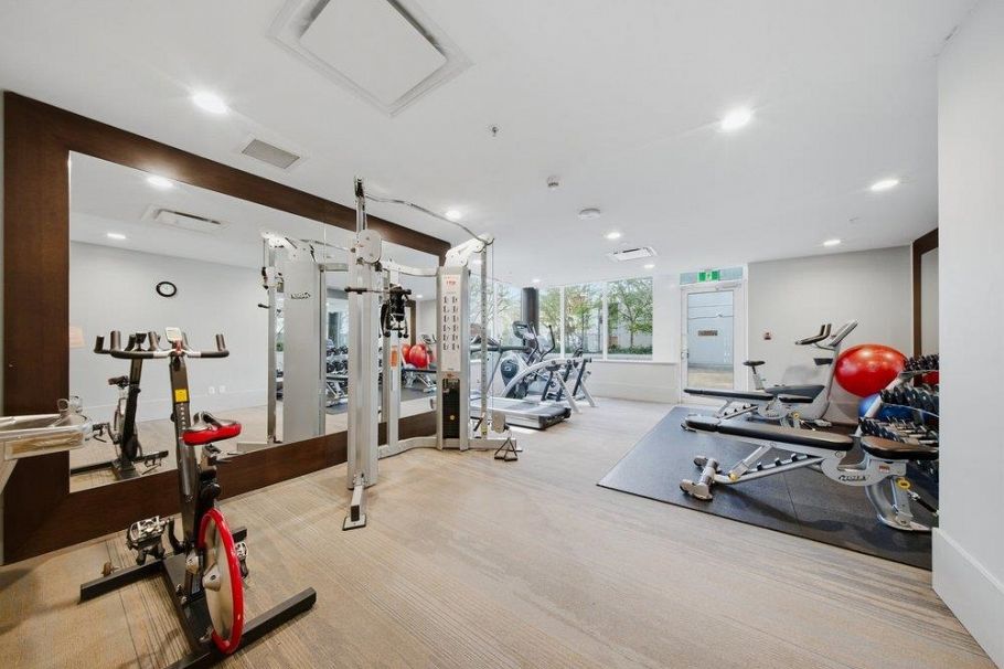 602 1550 Fern Street North Vancouver, BC - 18