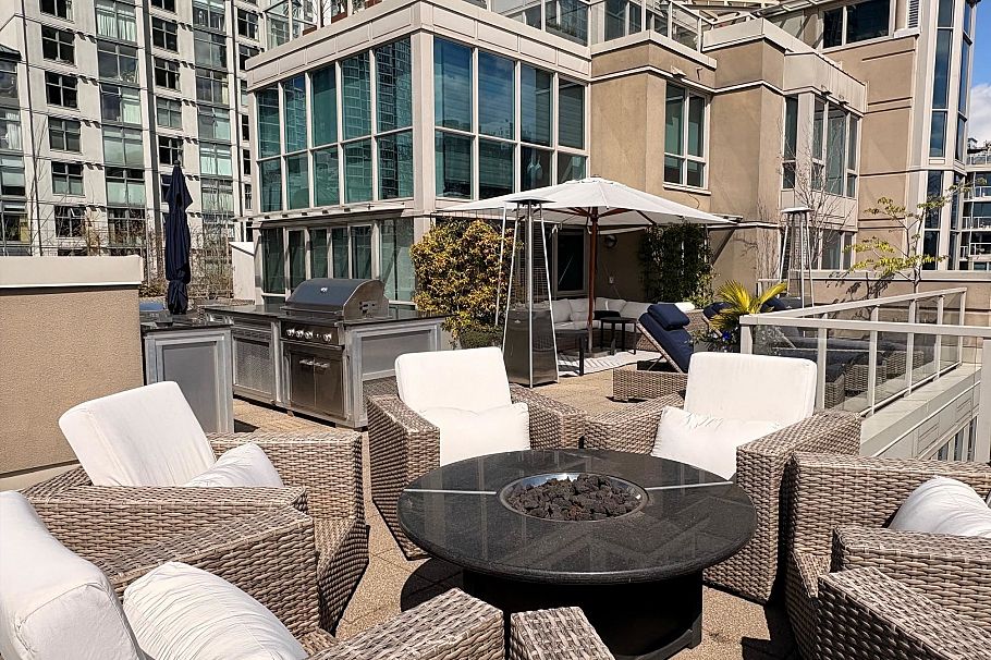 602 1388 Homer Street Vancouver, BC - 3