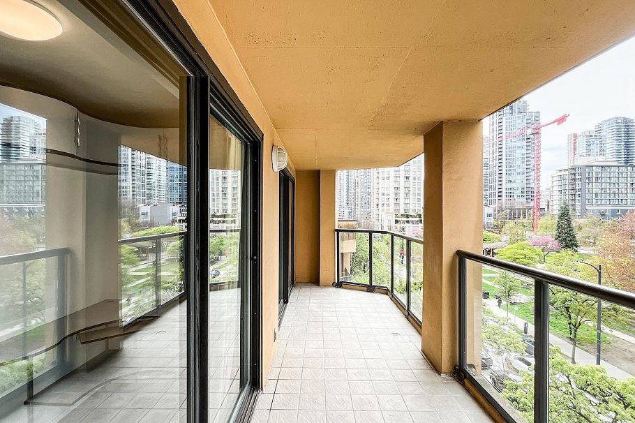 506 488 Helmcken Street Vancouver, BC - 18