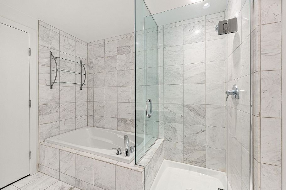 1002 499 Broughton Street Vancouver, BC - 32