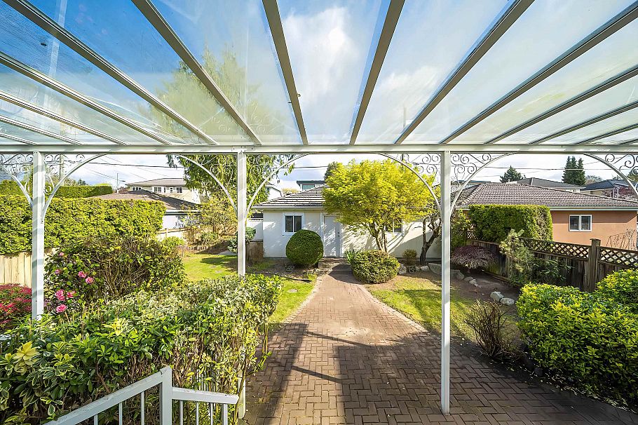 2039 W 62 Avenue Vancouver, BC - 27