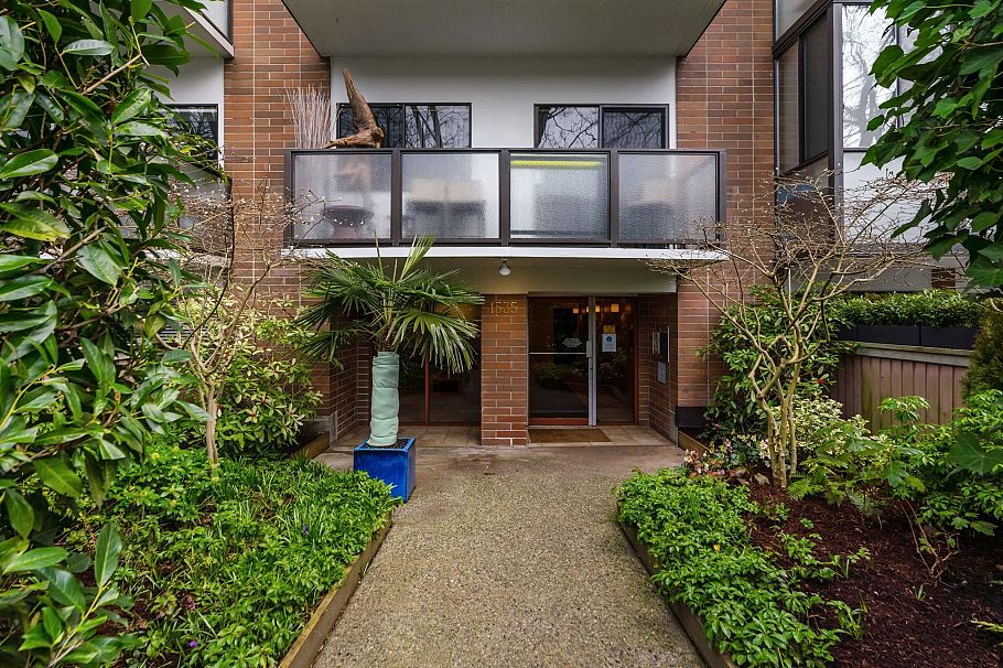 409 1535 Nelson Street Vancouver, BC - 3