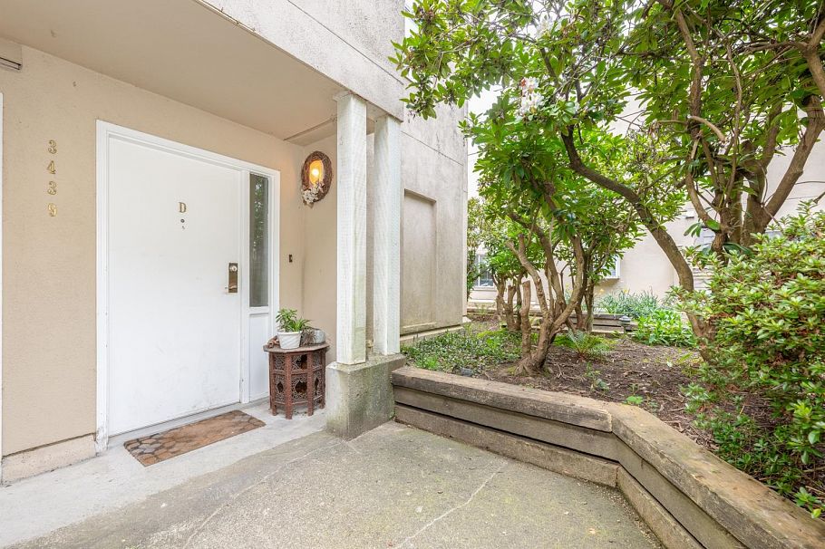 D 3439 E 43rd Avenue Vancouver, BC - 33