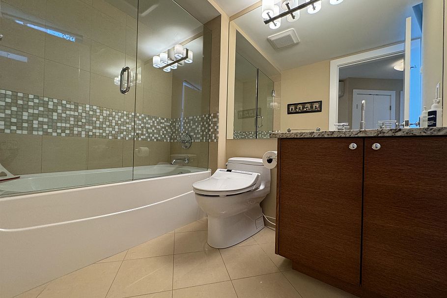 PH7 618 Abbott Street Vancouver, BC - 35