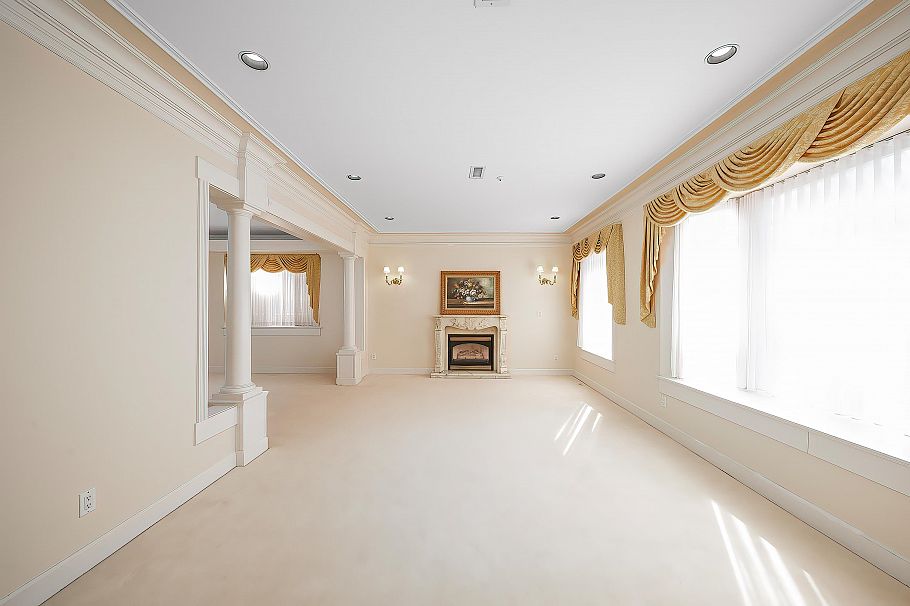 2039 W 62 Avenue Vancouver, BC - 3