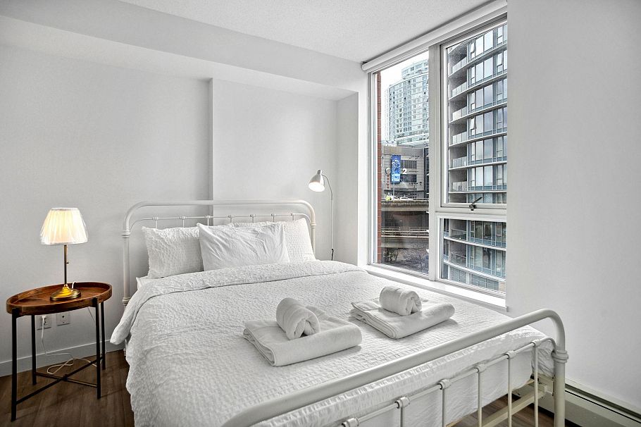 605 618 Abbott Street Vancouver, BC - 7