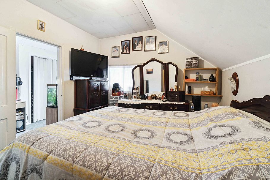 1649 Grant Street Vancouver, BC - 26