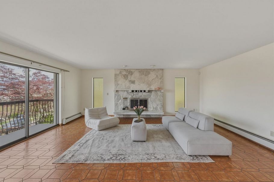 370 N Kootenay Street Vancouver, BC - 4