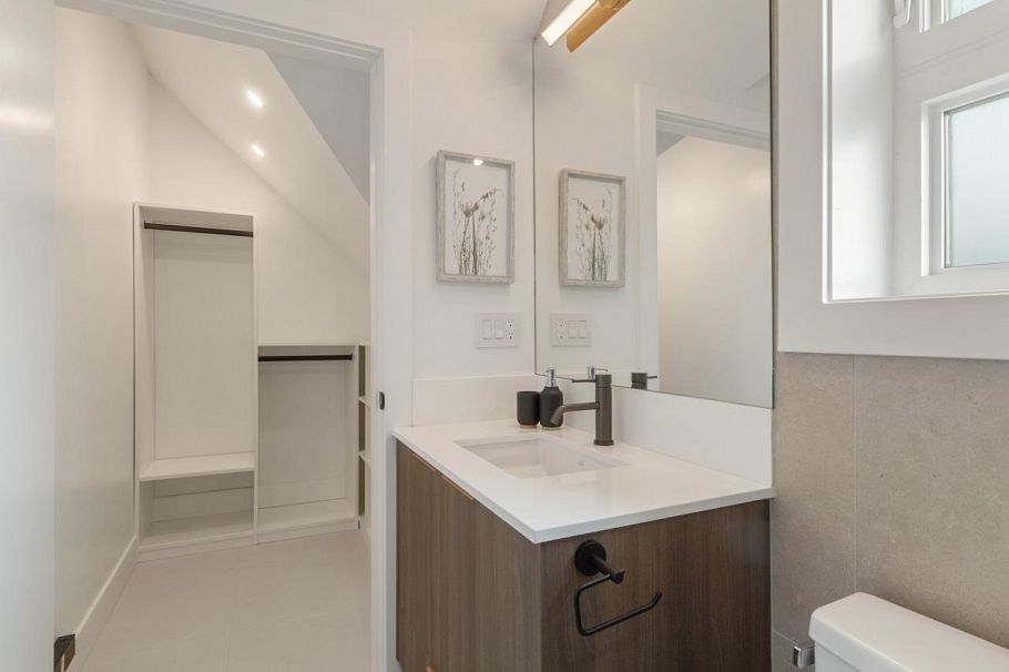 2 2680 E 5th Avenue Vancouver, BC - 29