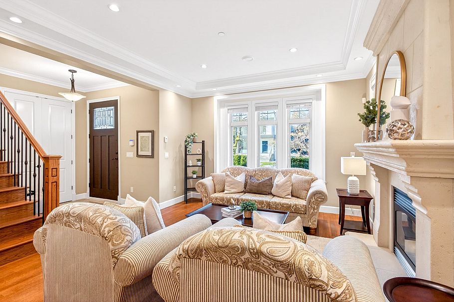 4532 W 15th Avenue Vancouver, BC - 7