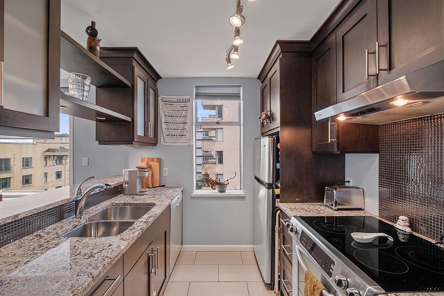 403 1436 Harwood Street Vancouver, BC - 6