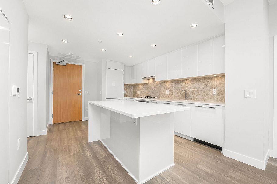 1303 5410 Shortcut Road Vancouver, BC - 4