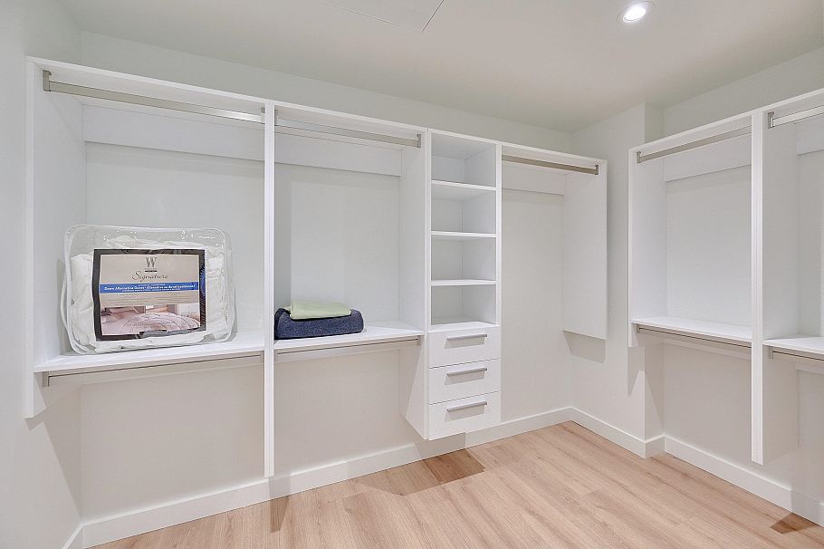 807 755 Harbourside Drive North Vancouver, BC - 24