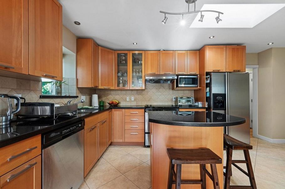 7292 Shawnee Place Vancouver, BC - 10