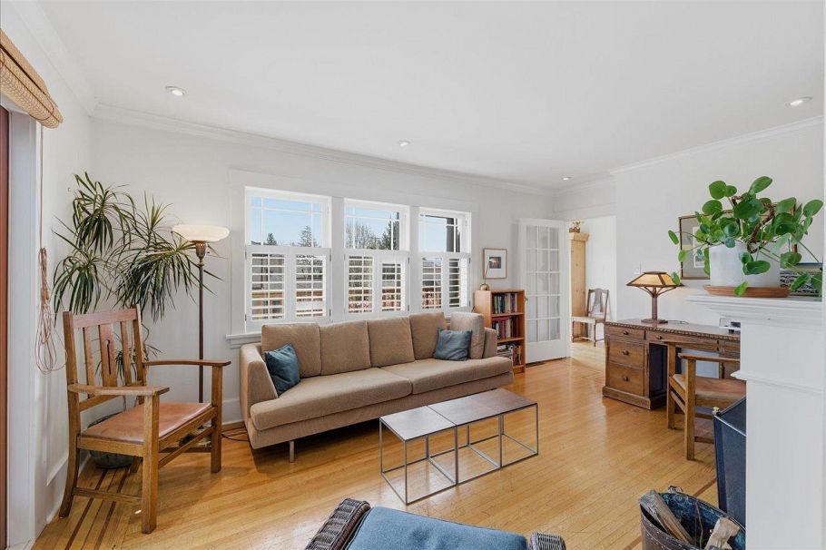 706 W 24th Avenue Vancouver, BC - 9