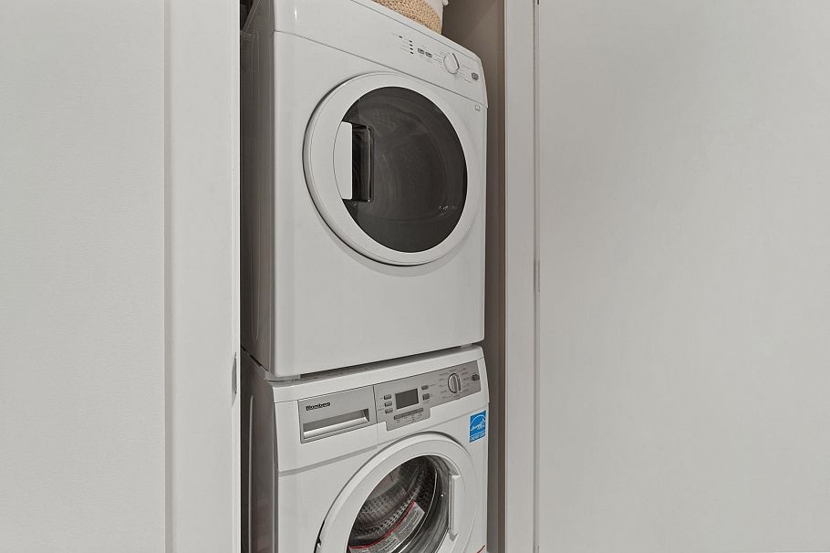 306 505 W 30th Avenue Vancouver, BC - 22