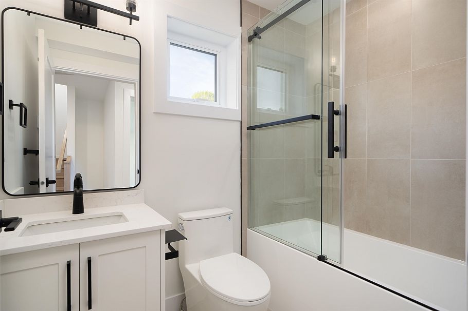 4830 Duchess Street Vancouver, BC - 22