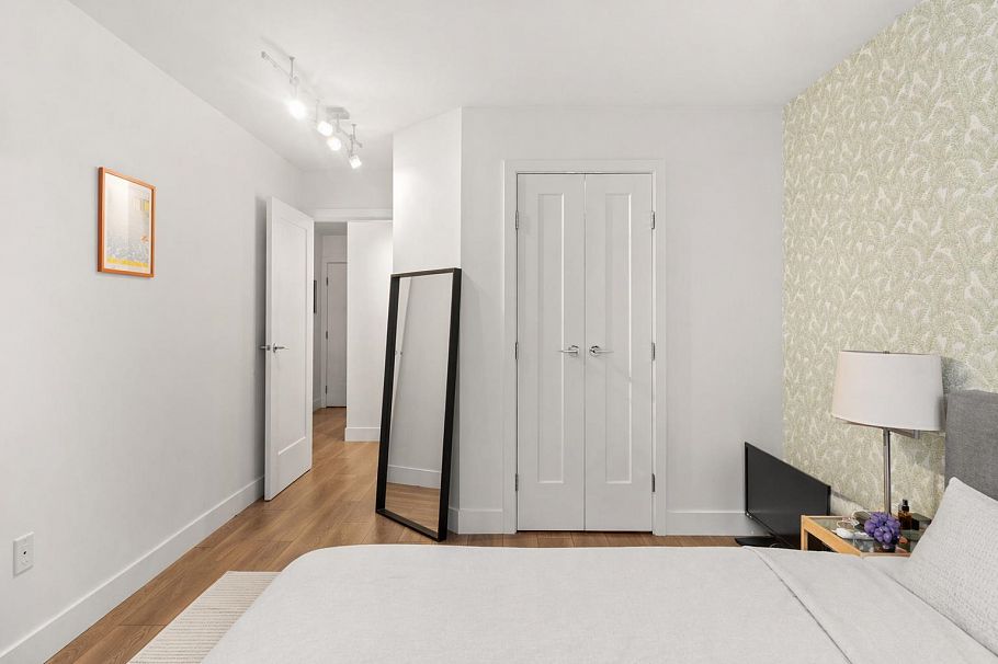 104 2475 York Avenue Vancouver, BC - 12