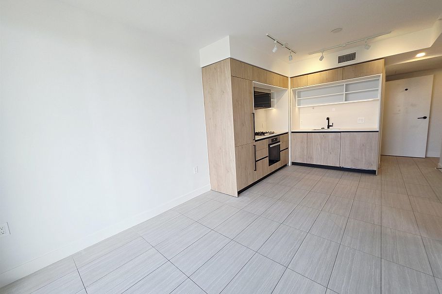 2405 5058 Joyce Street Vancouver, BC - 12