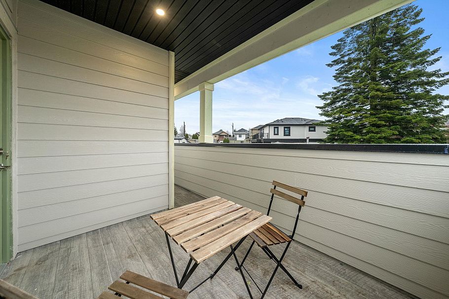 3 3581 Haida Drive Vancouver, BC - 38