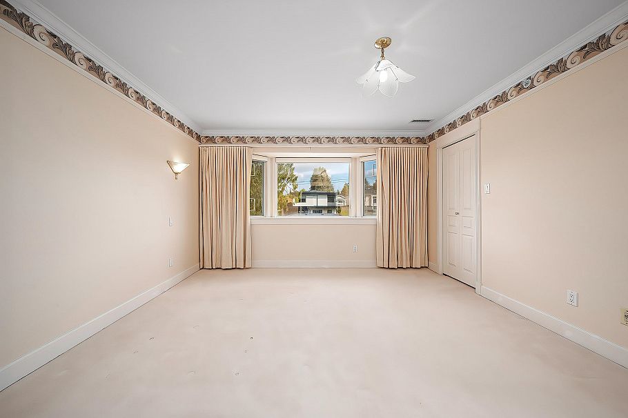 2039 W 62 Avenue Vancouver, BC - 14