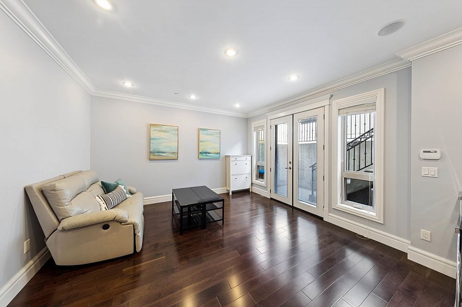 3587 W 38th Avenue Vancouver, BC - 36