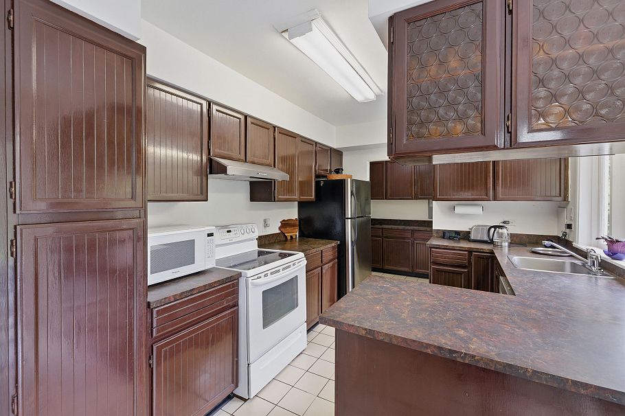 6150 Blenheim Street Vancouver, BC - 11