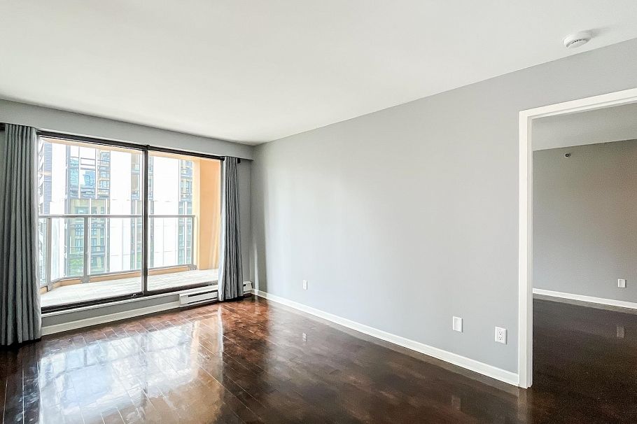 506 488 Helmcken Street Vancouver, BC - 3