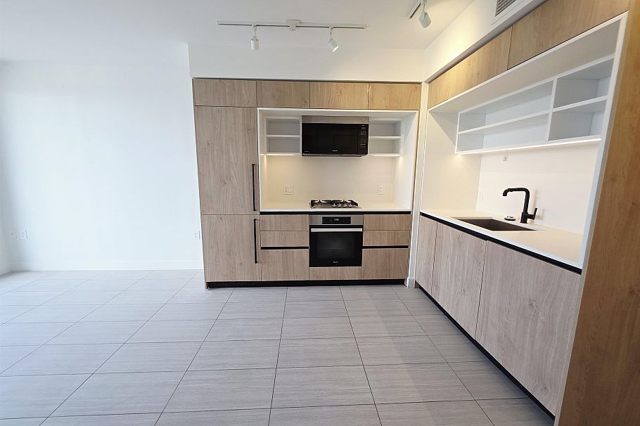 2405 5058 Joyce Street Vancouver, BC - 4