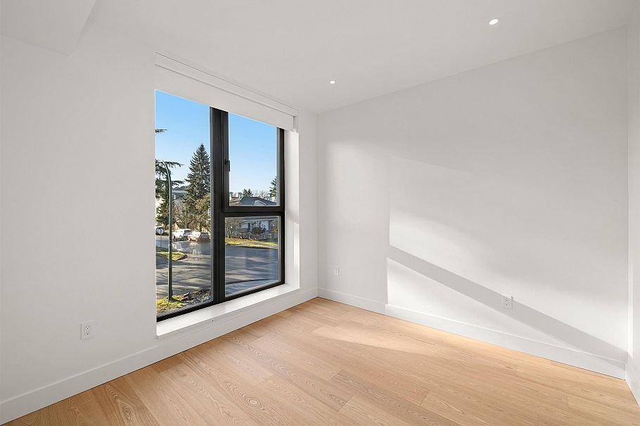 595 W 29th Avenue Vancouver, BC - 18