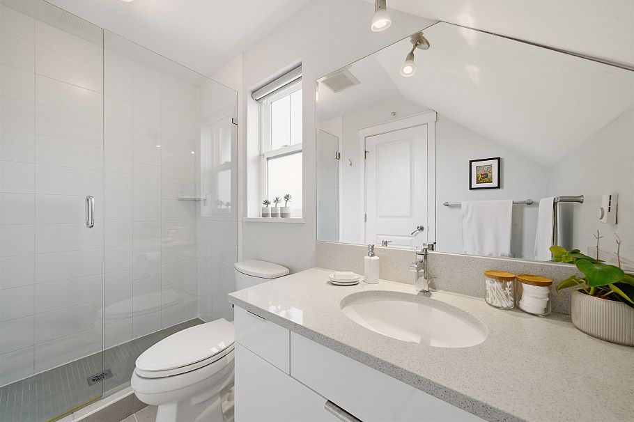 1837 Charles Street Vancouver, BC - 20