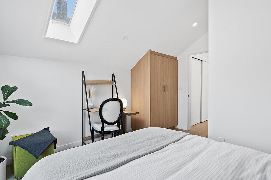 1331 Cotton Drive Vancouver, BC - 24