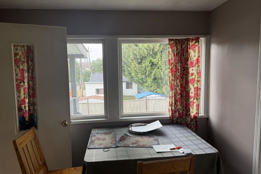 8125 St. George Street Vancouver, BC - 15