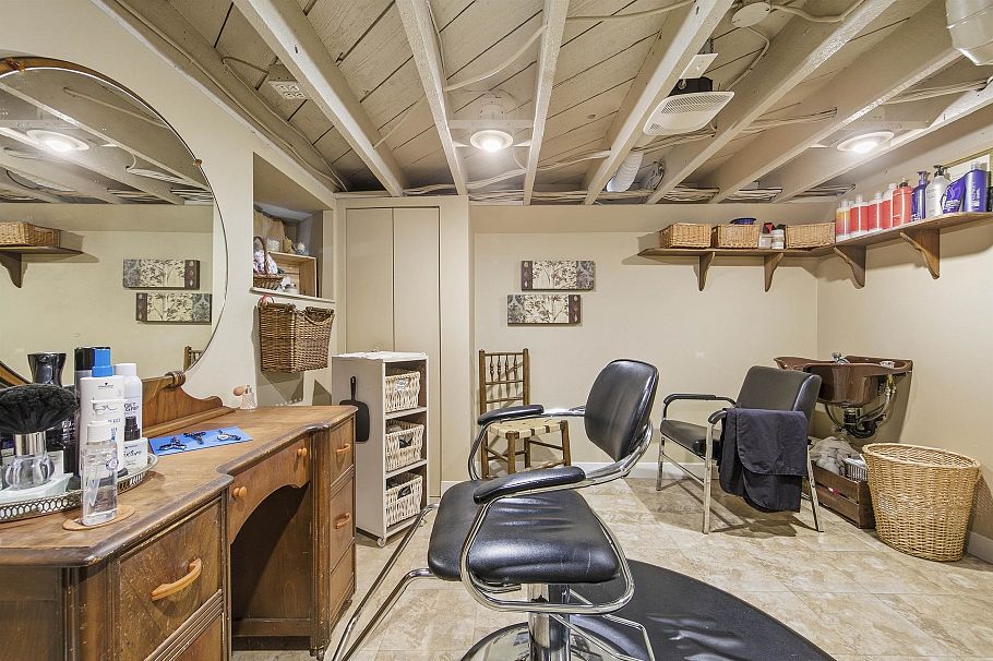 2029 Philip Avenue North Vancouver, BC - 26