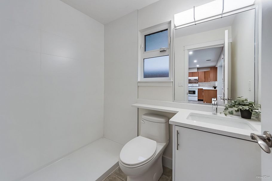 6167 Commercial Street Vancouver, BC - 18