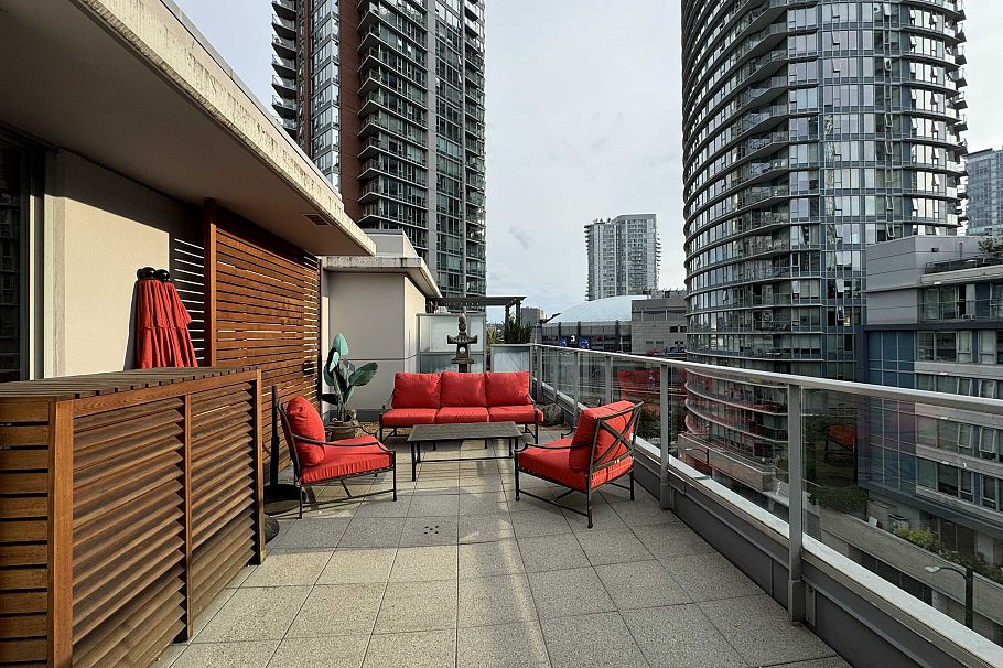 PH7 618 Abbott Street Vancouver, BC - 38