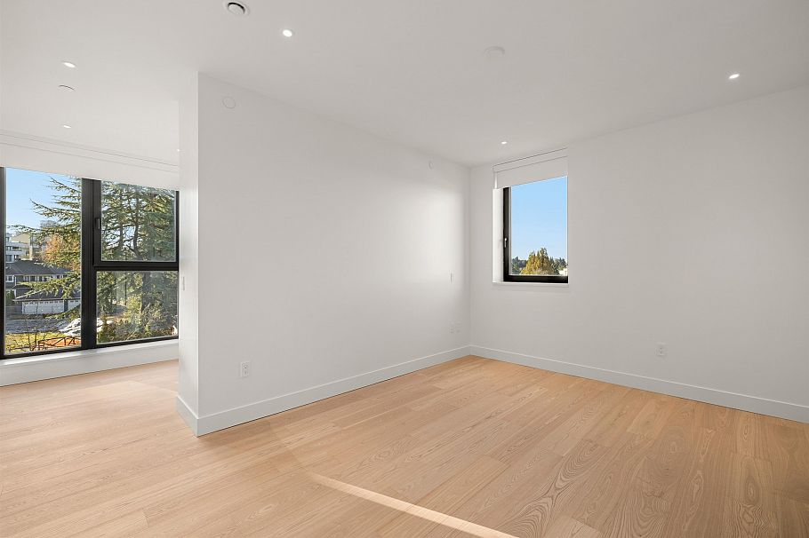 595 W 29th Avenue Vancouver, BC - 22